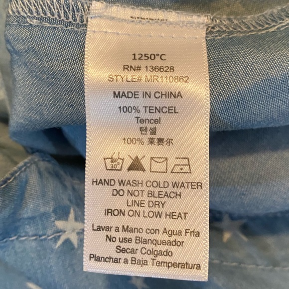 1250 Degrees Celsius Chambray Star Romper. - Picture 6 of 7